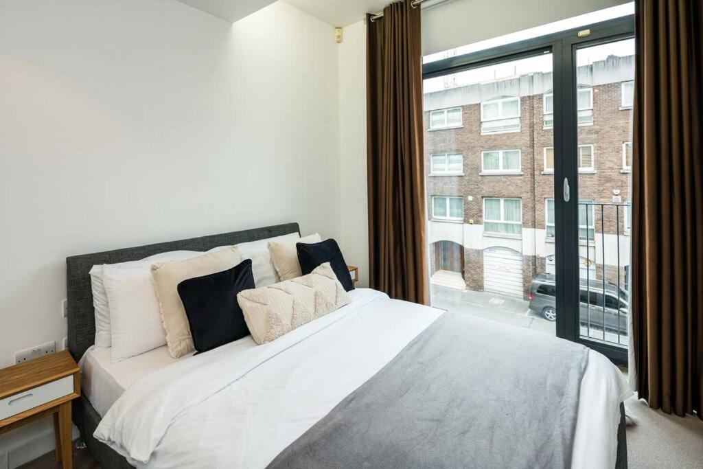 Chic And Spacious Flat Near Bond Street Lägenhet London Exteriör bild