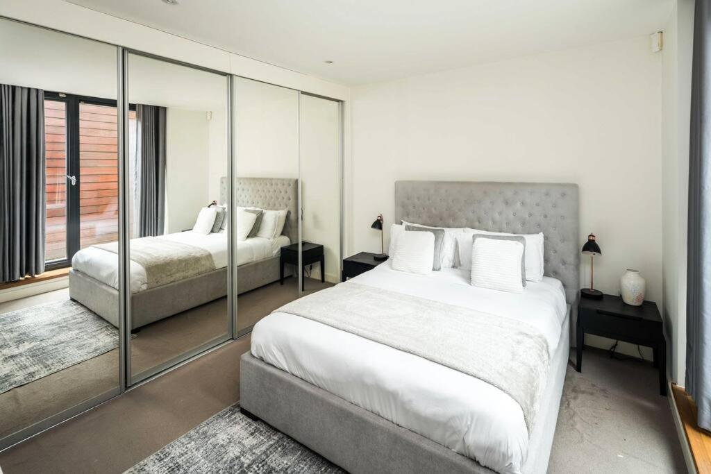 Chic And Spacious Flat Near Bond Street Lägenhet London Exteriör bild