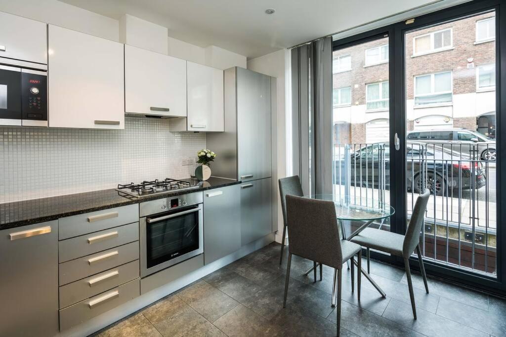 Chic And Spacious Flat Near Bond Street Lägenhet London Exteriör bild